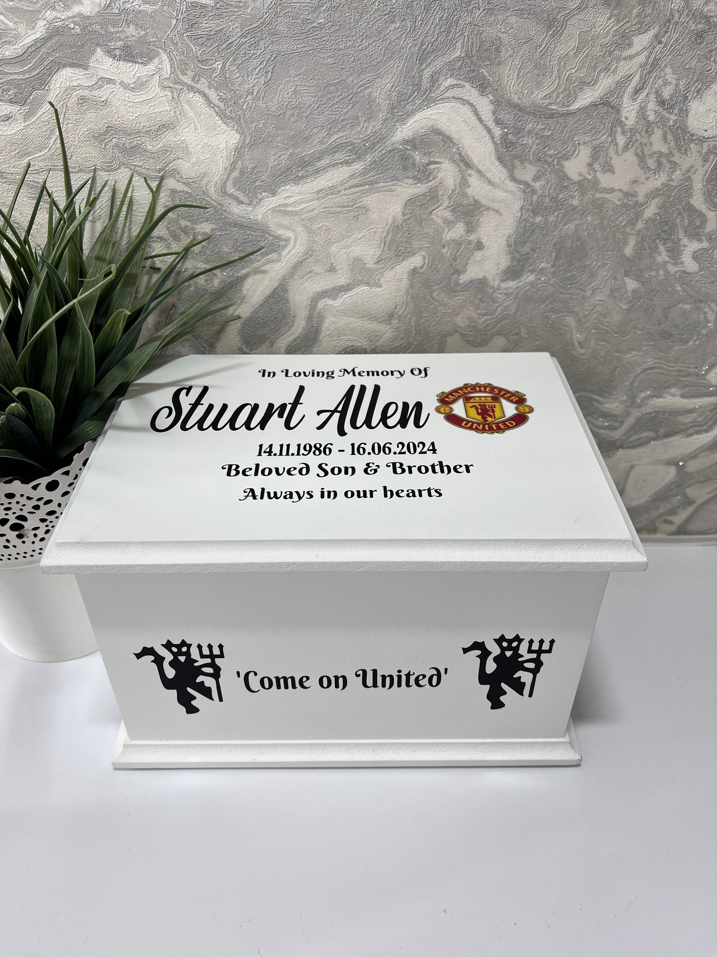 Manchester United - Themed Casket