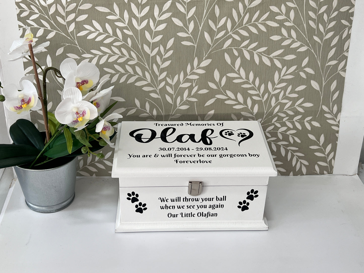 Peaceful Paws Casket With Front Lock
