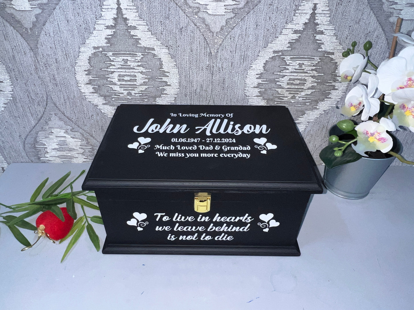 Kisses From Heaven Casket With Front Lock