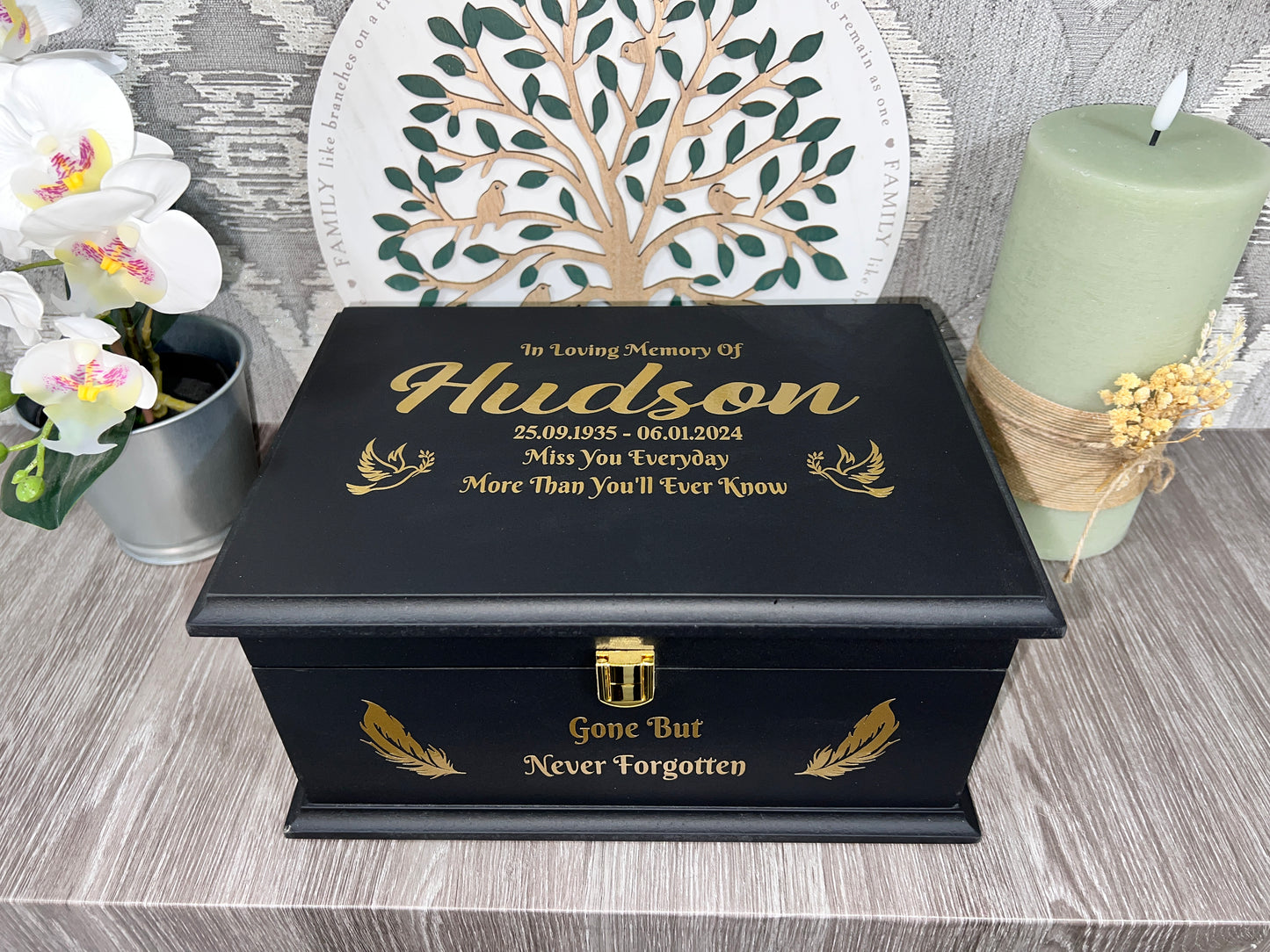 Kisses From Heaven Casket With Front Lock