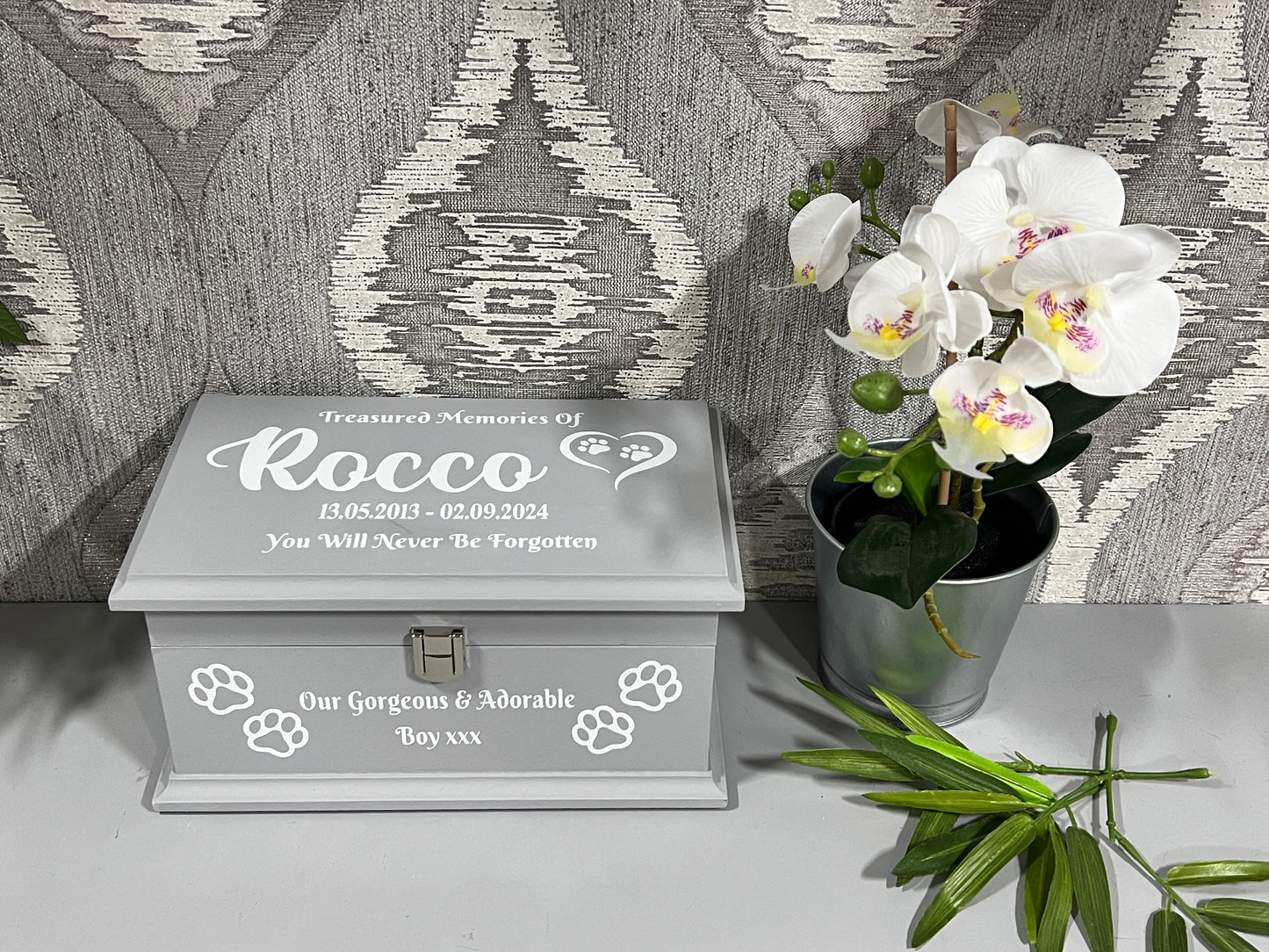 Peaceful Paws Casket With Front Lock