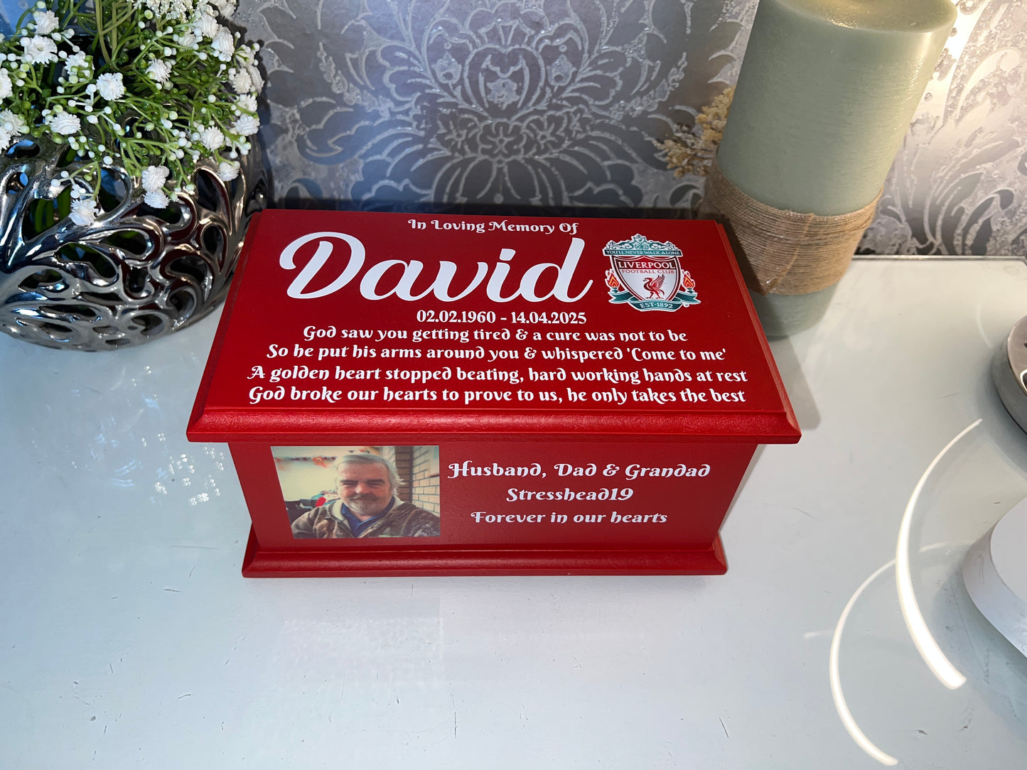Part Ashes - Eternal Light Casket With Photo